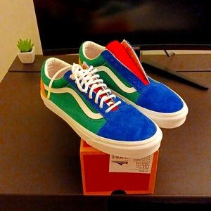 NWT Old Skool Vans (Size 8.5 Mens)